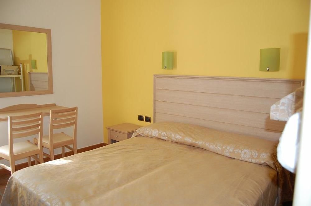 Agriturismo Parra Santa Lucia del Mela Екстериор снимка
