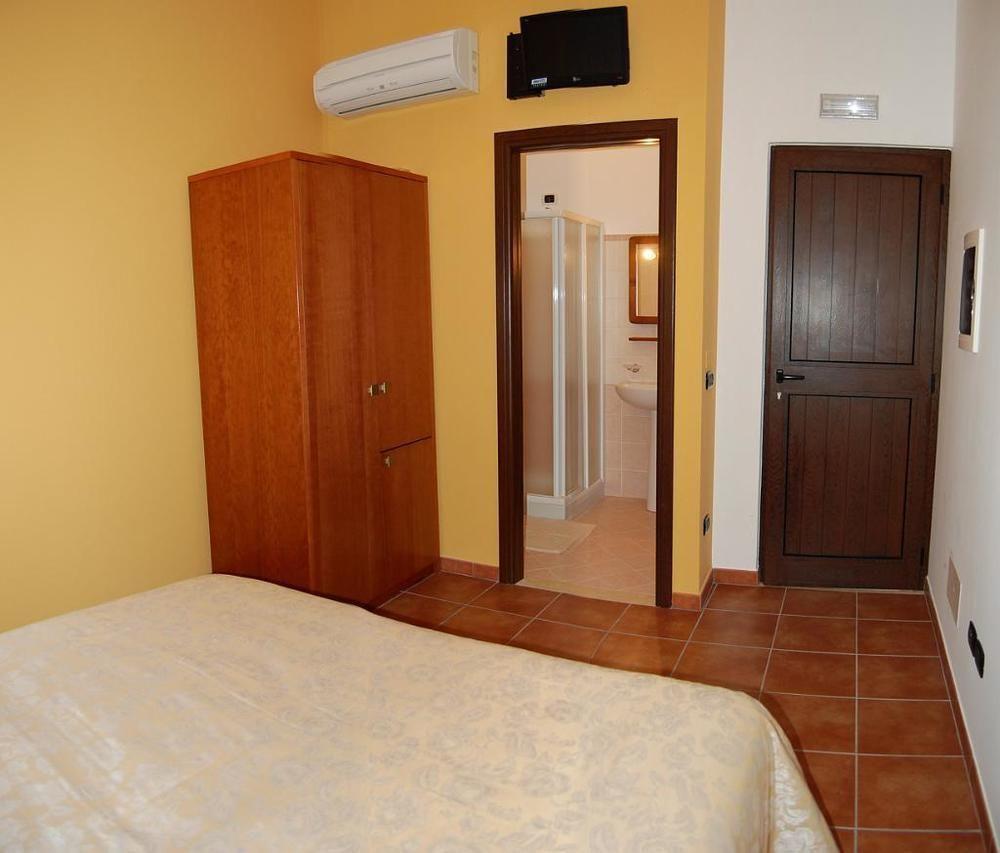 Agriturismo Parra Santa Lucia del Mela Екстериор снимка
