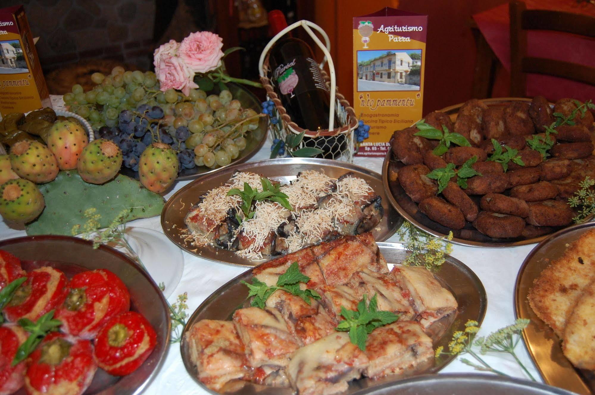 Agriturismo Parra Santa Lucia del Mela Екстериор снимка