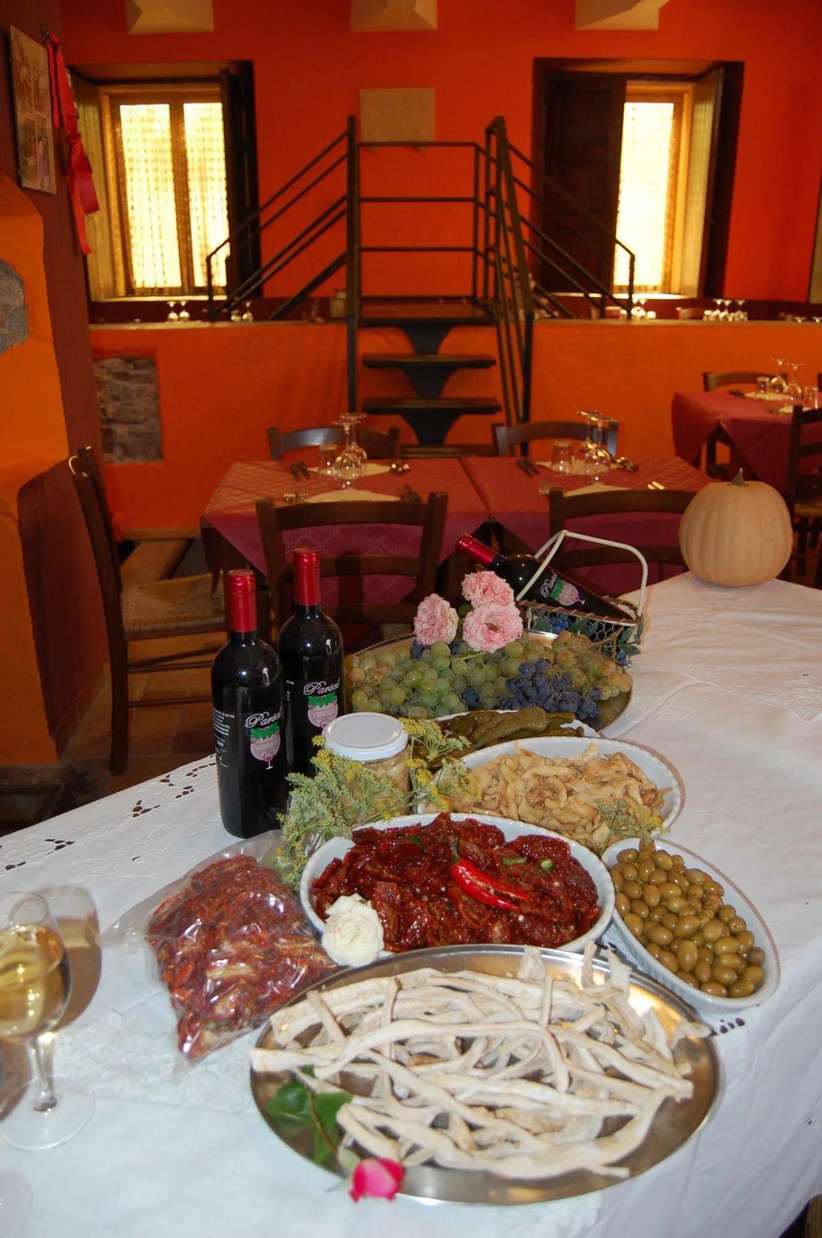 Agriturismo Parra Santa Lucia del Mela Екстериор снимка