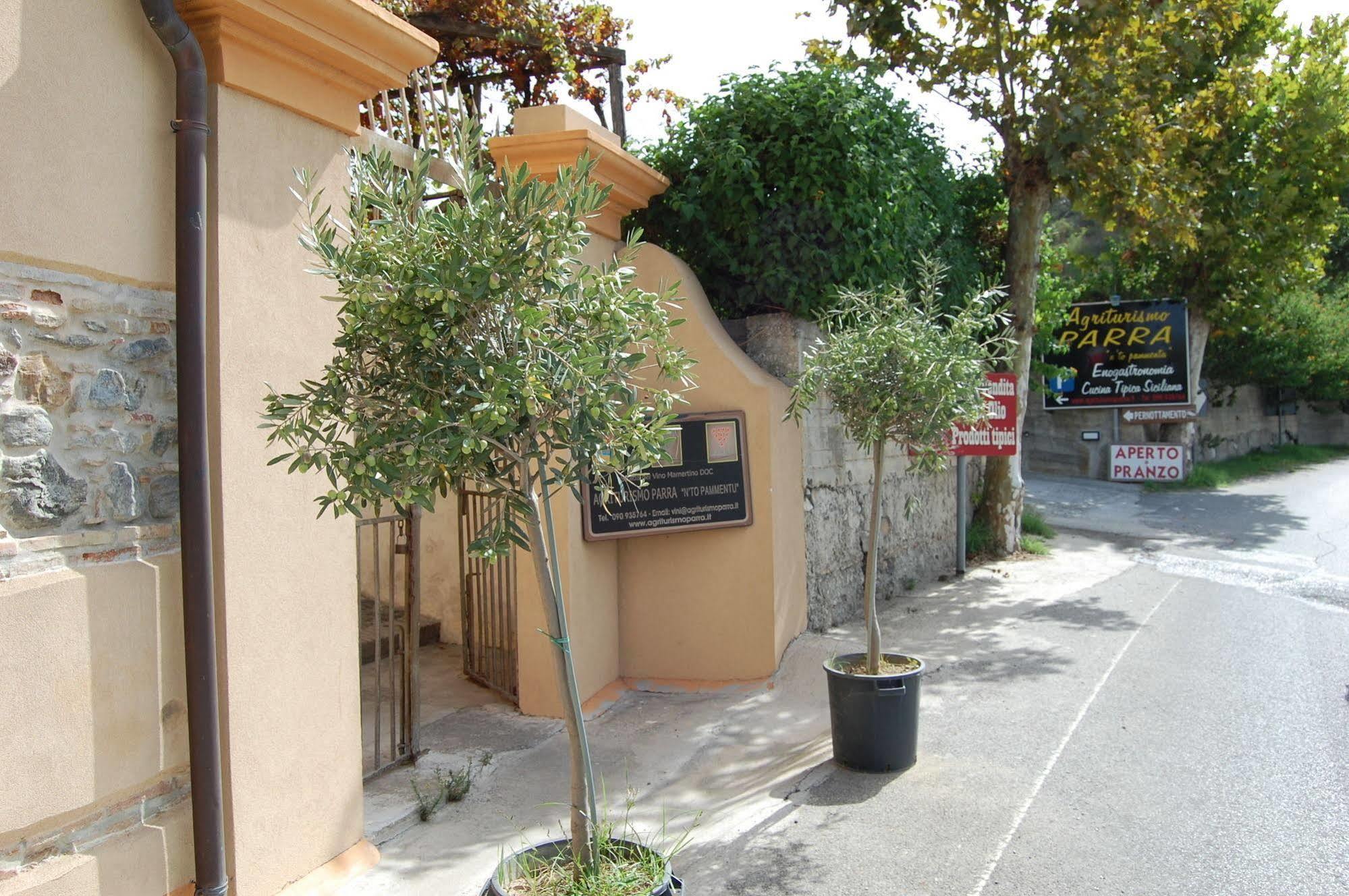Agriturismo Parra Santa Lucia del Mela Екстериор снимка